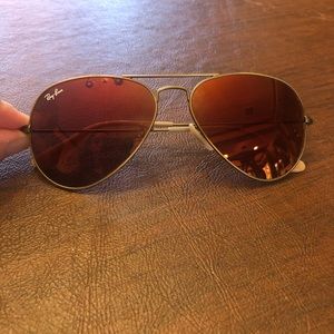 Ray-Ban Pink Mirrored Aviator Sunglasses